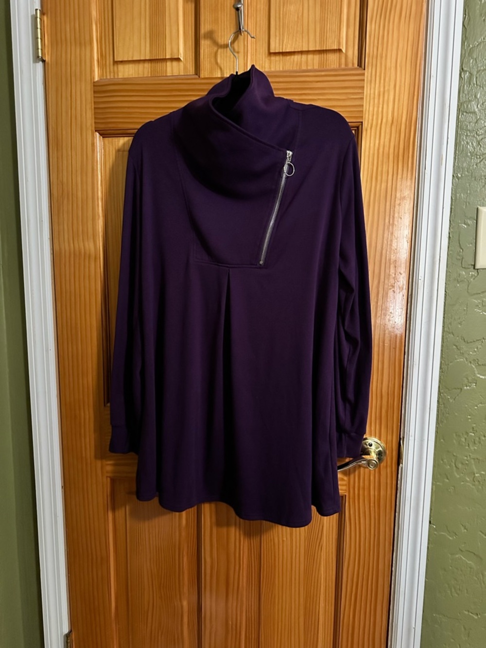Dark Purple Zip-Neck Long Sleeve Tunic
